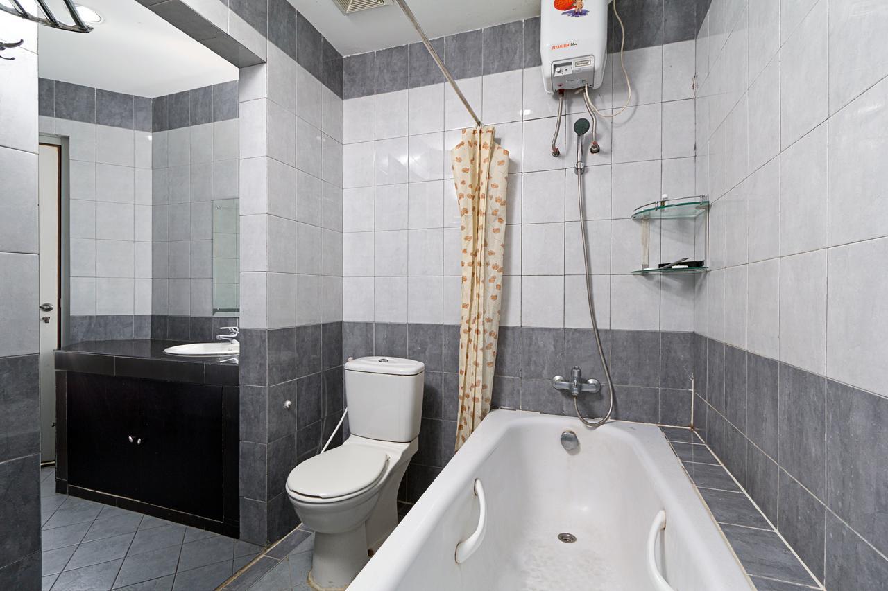 Hotel Golden Sky Pluit Yakarta Exterior foto