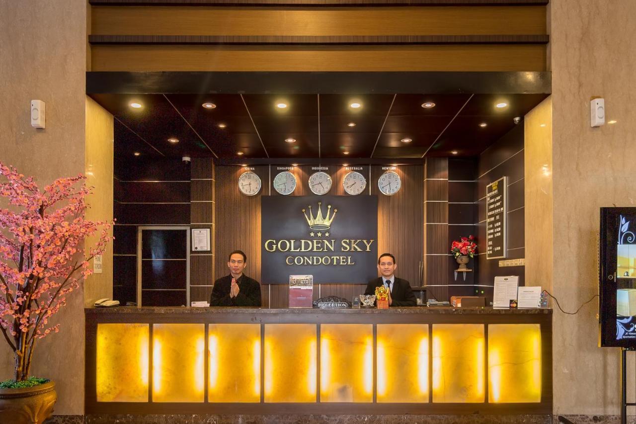 Hotel Golden Sky Pluit Yakarta Exterior foto