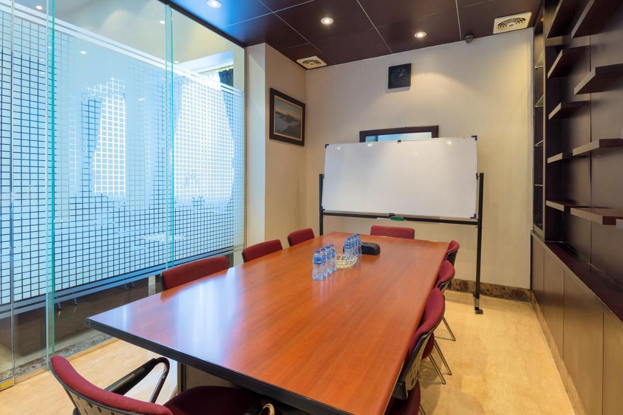 Hotel Golden Sky Pluit Yakarta Exterior foto